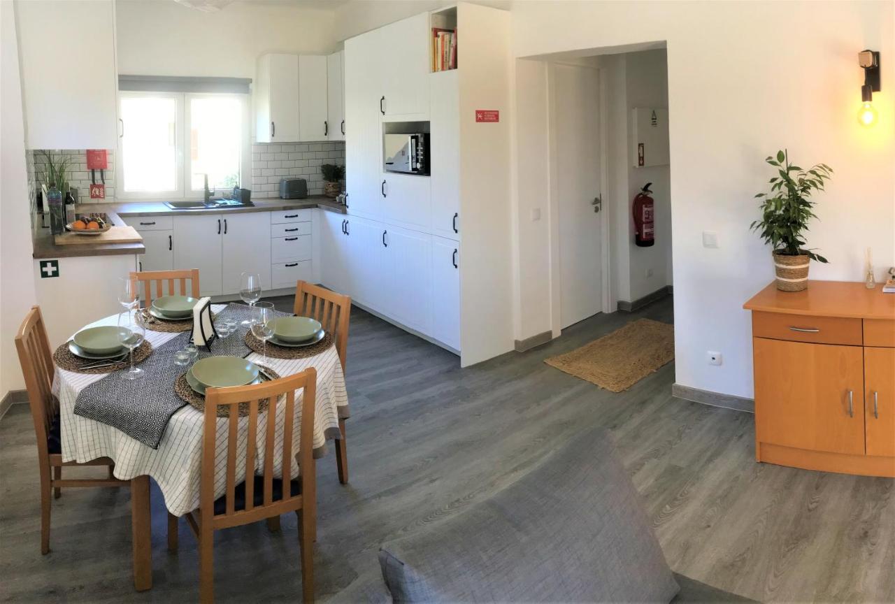 Ela's Terrace Apartment *